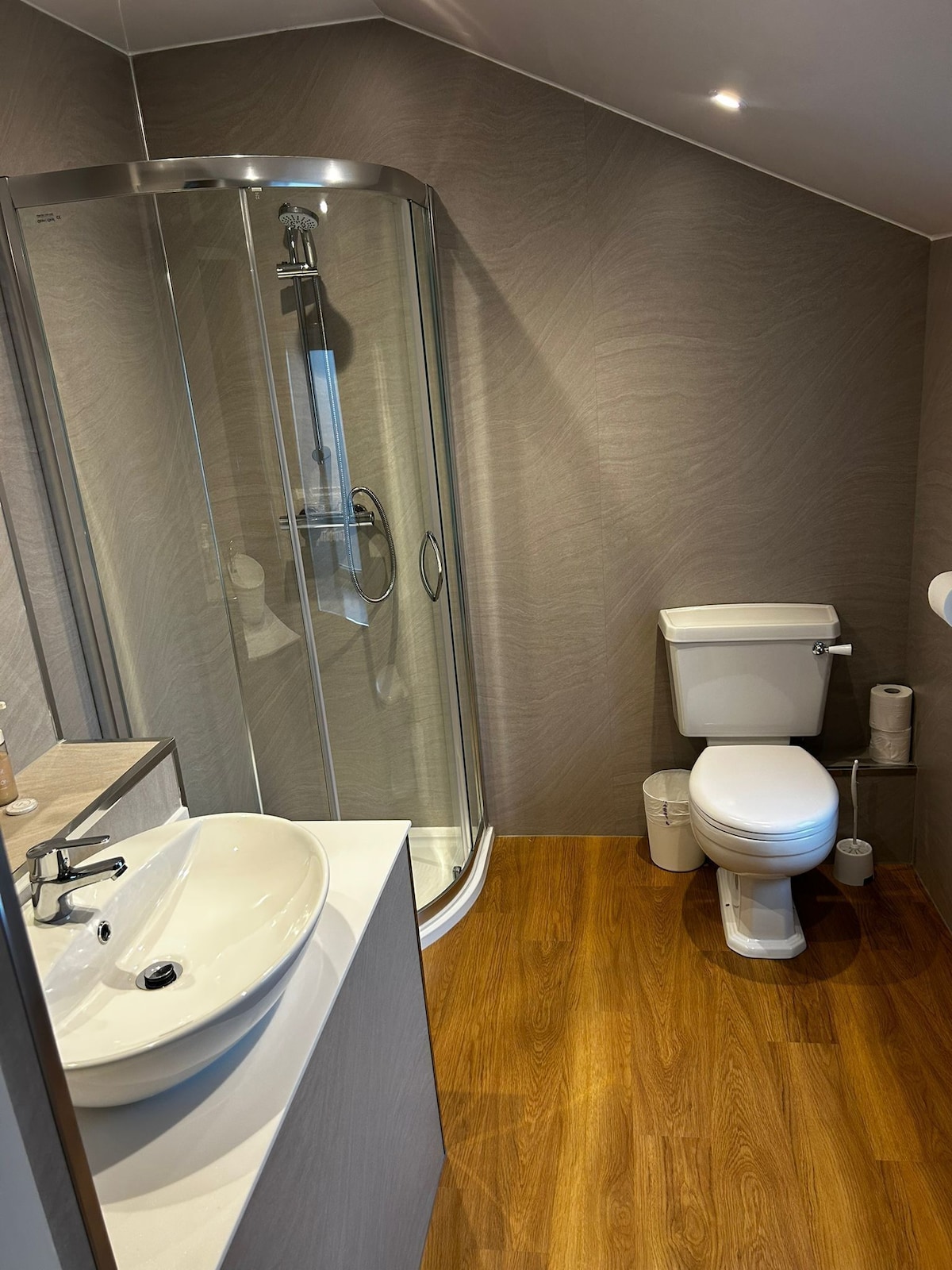 En-suite bathroom with shower